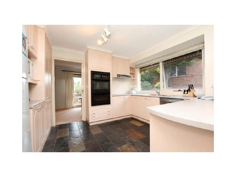 2 Shirra Close, Monash ACT 2904