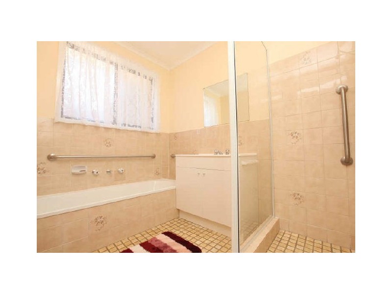 38 Wood Avenue, Queanbeyan NSW 2620
