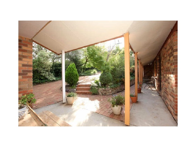 5 Hodel Place, Fadden ACT 2904