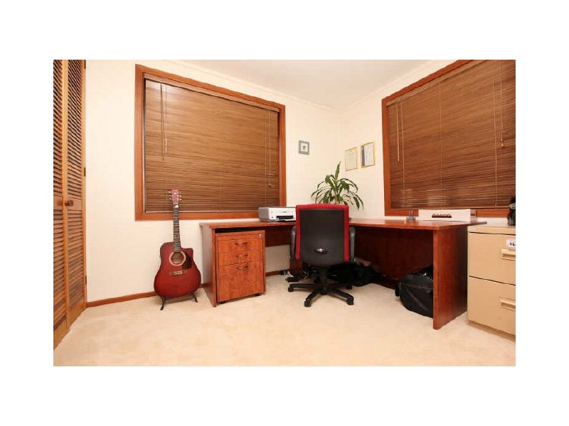 5 Hodel Place, Fadden ACT 2904