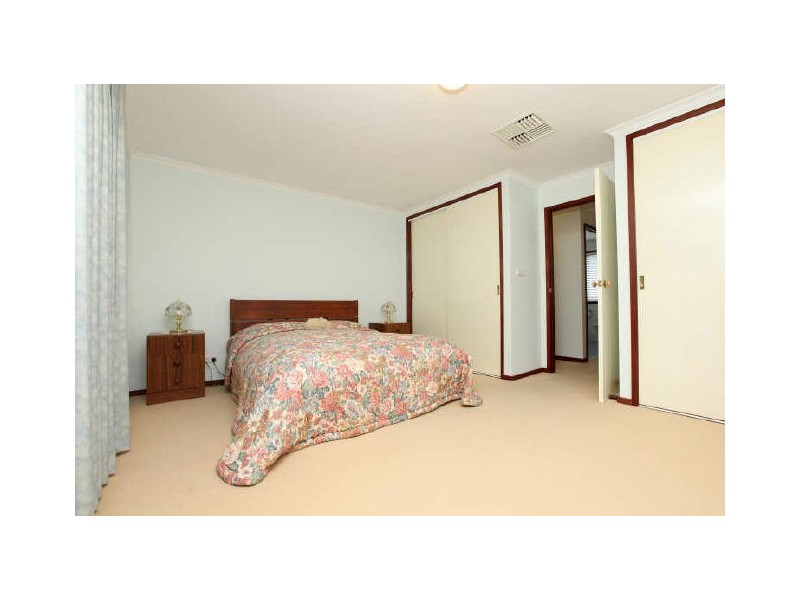 12 Brickhill Place, Gilmore ACT 2905