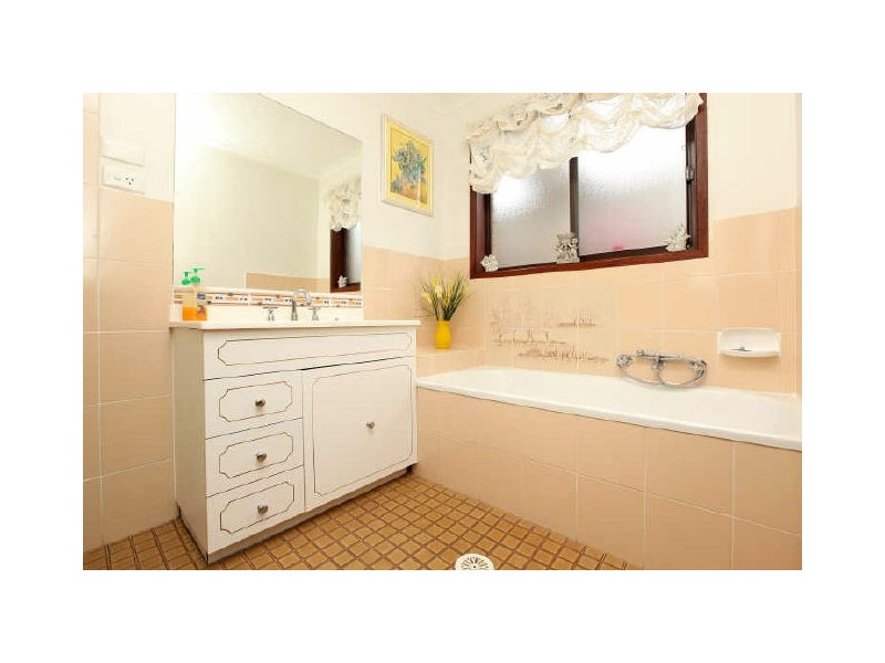 12 Brickhill Place, Gilmore ACT 2905