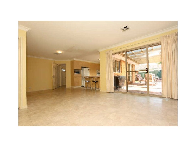 40 Lewis Luxton Avenue, Gordon ACT 2906