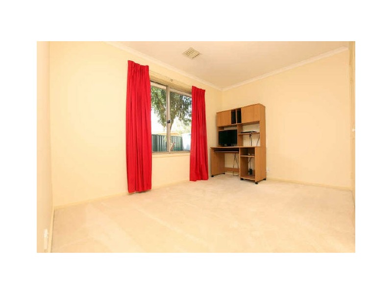 40 Lewis Luxton Avenue, Gordon ACT 2906