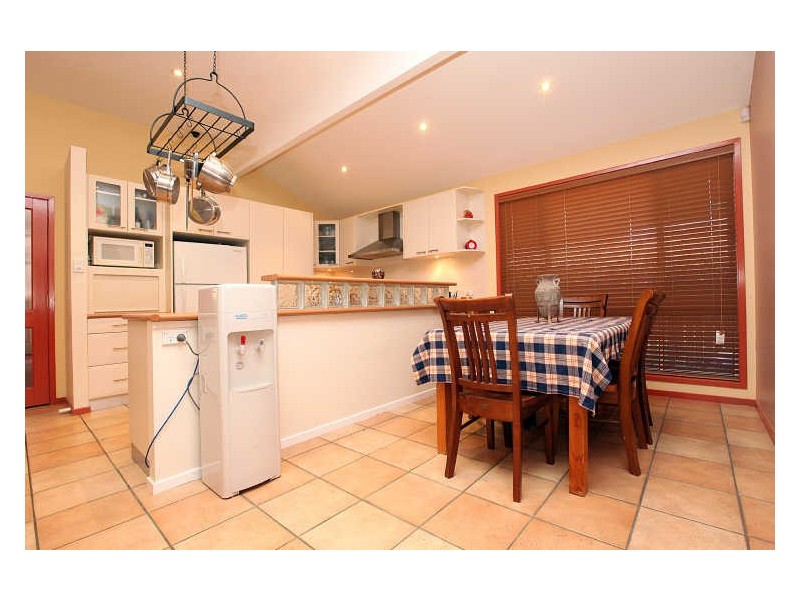 6 Benstead Place, Gordon ACT 2906