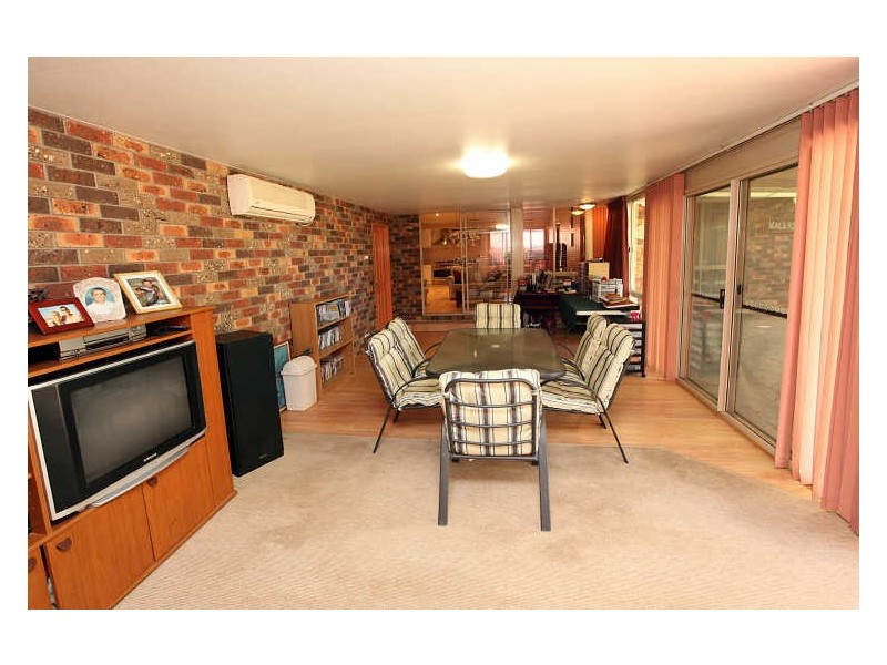 6 Benstead Place, Gordon ACT 2906