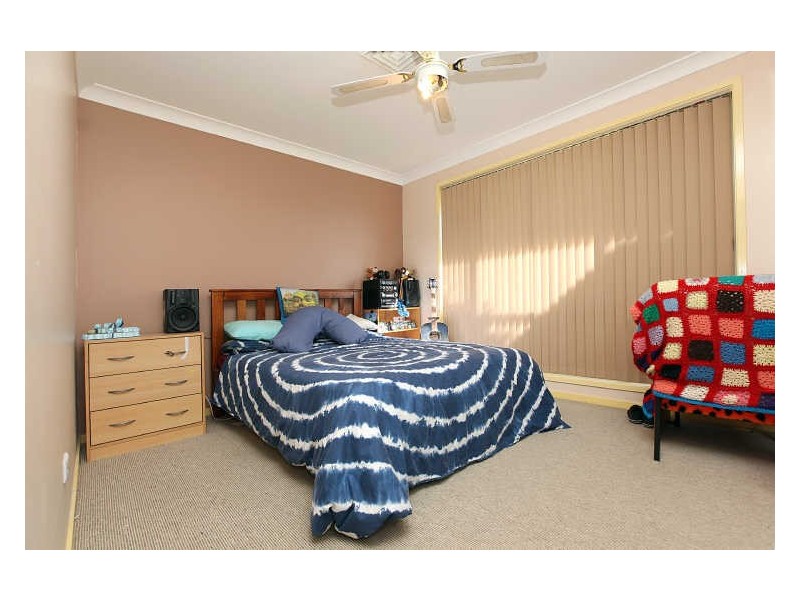 6 Benstead Place, Gordon ACT 2906