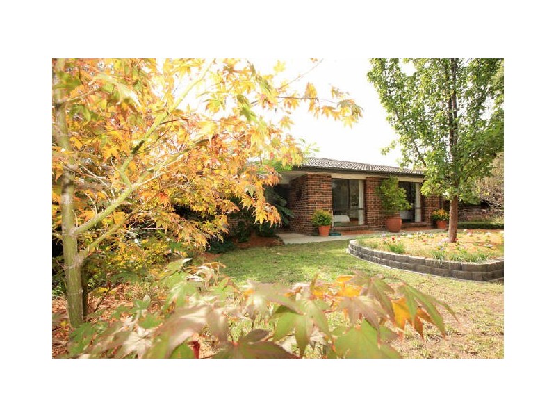 13 Couchman Crescent, Chisholm ACT 2905
