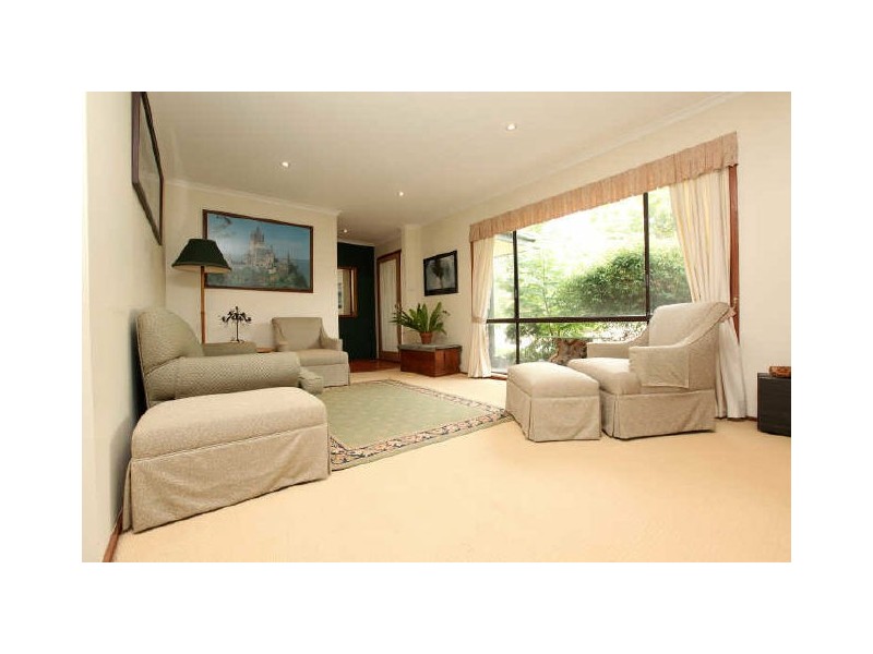 13 Couchman Crescent, Chisholm ACT 2905