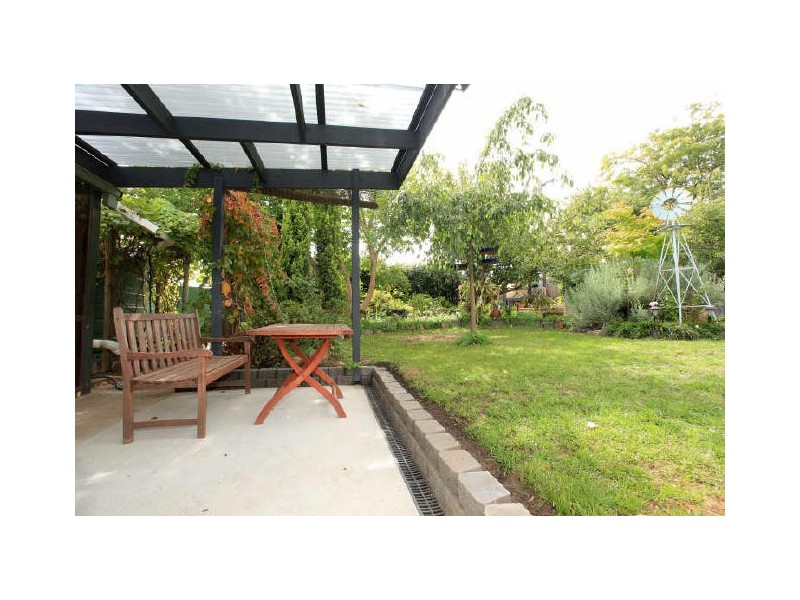 13 Couchman Crescent, Chisholm ACT 2905