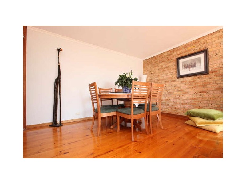 18 Mountain Circuit, Calwell ACT 2905