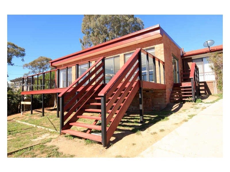 105 Outtrim Avenue, Calwell ACT 2905