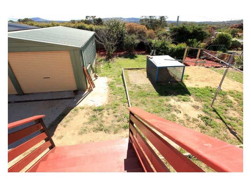 105 Outtrim Avenue, Calwell ACT 2905