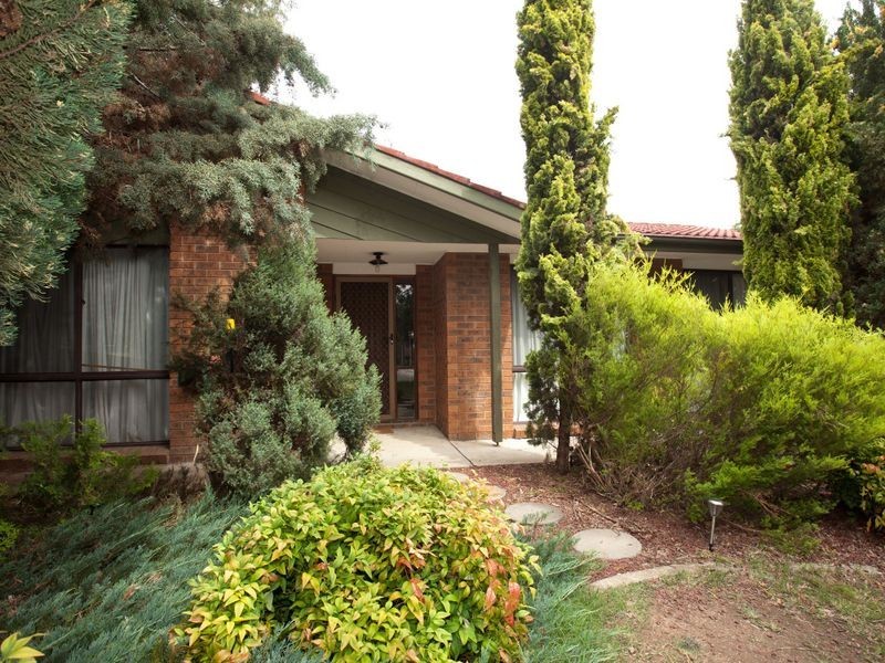 32 Abercorn Crescent, Isabella Plains ACT 2905