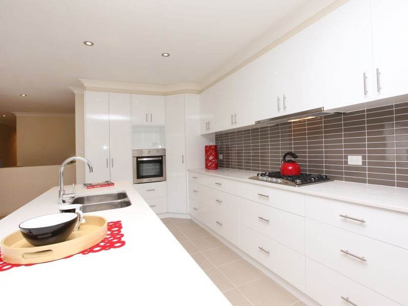 52 Nicklin Crescent, Fadden ACT 2904