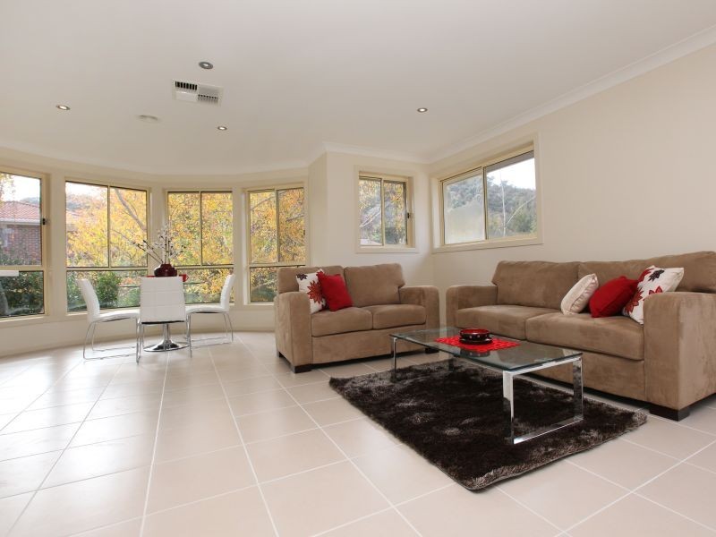 52 Nicklin Crescent, Fadden ACT 2904