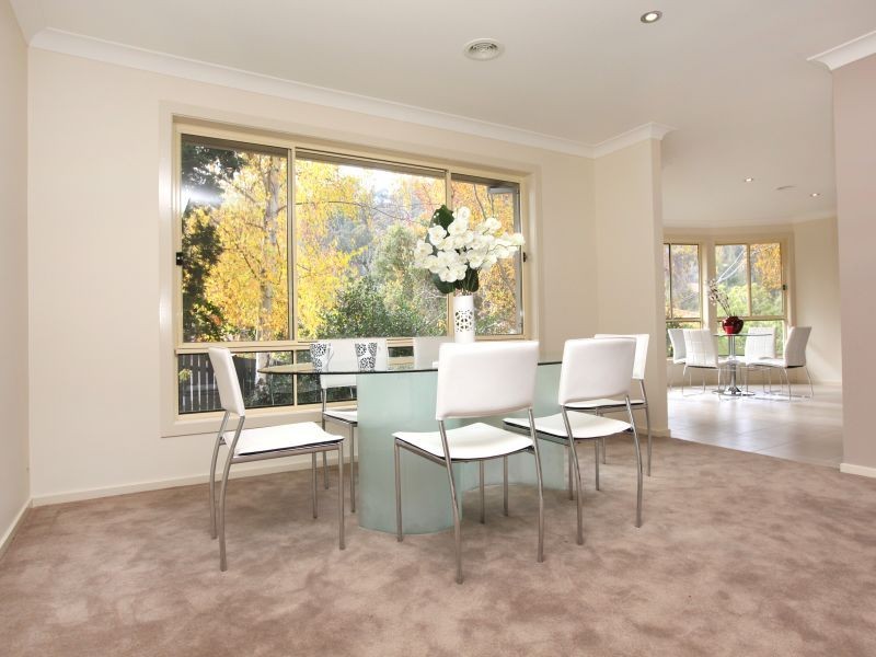 52 Nicklin Crescent, Fadden ACT 2904