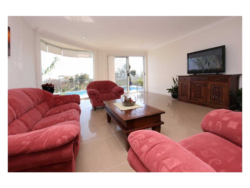 51 Waterfall Drive, Jerrabomberra NSW 2619
