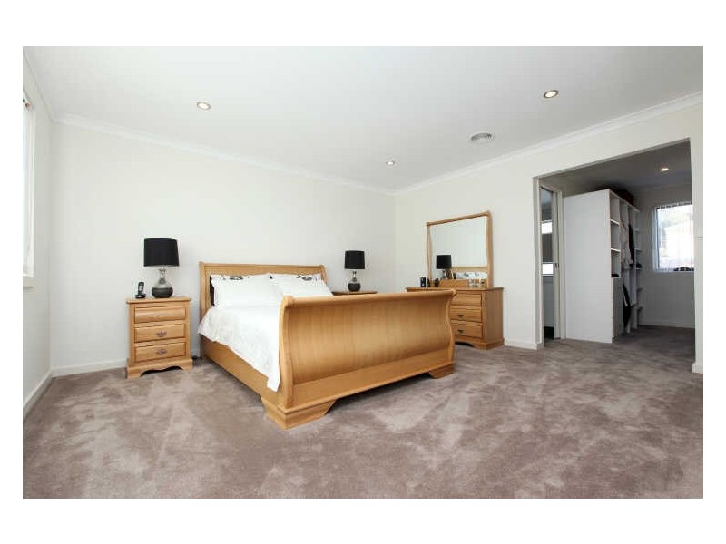 51 Waterfall Drive, Jerrabomberra NSW 2619