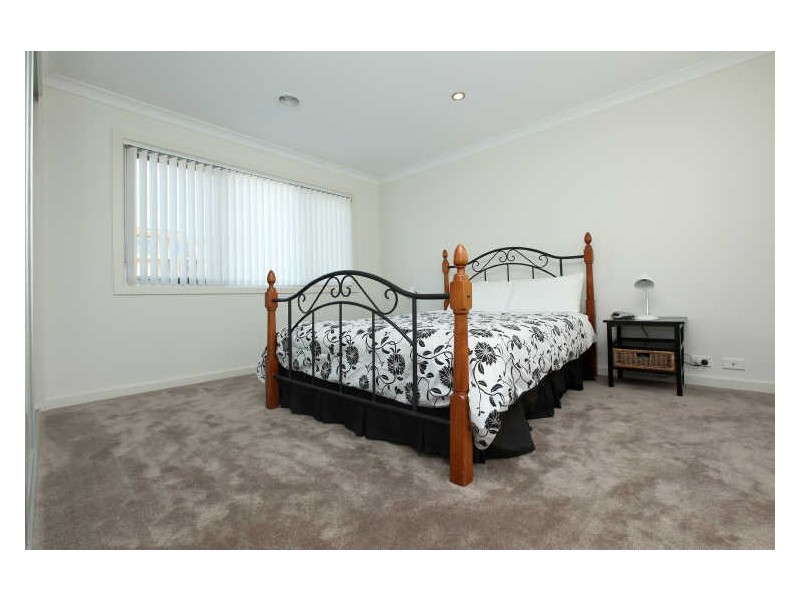 51 Waterfall Drive, Jerrabomberra NSW 2619