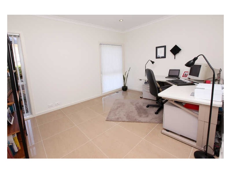 51 Waterfall Drive, Jerrabomberra NSW 2619