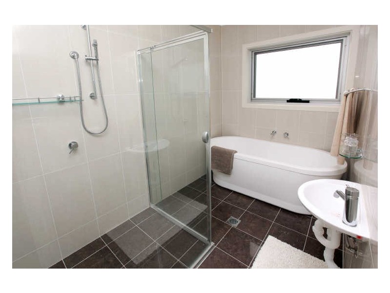 51 Waterfall Drive, Jerrabomberra NSW 2619