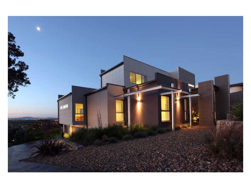 51 Waterfall Drive, Jerrabomberra NSW 2619