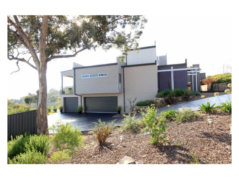51 Waterfall Drive, Jerrabomberra NSW 2619