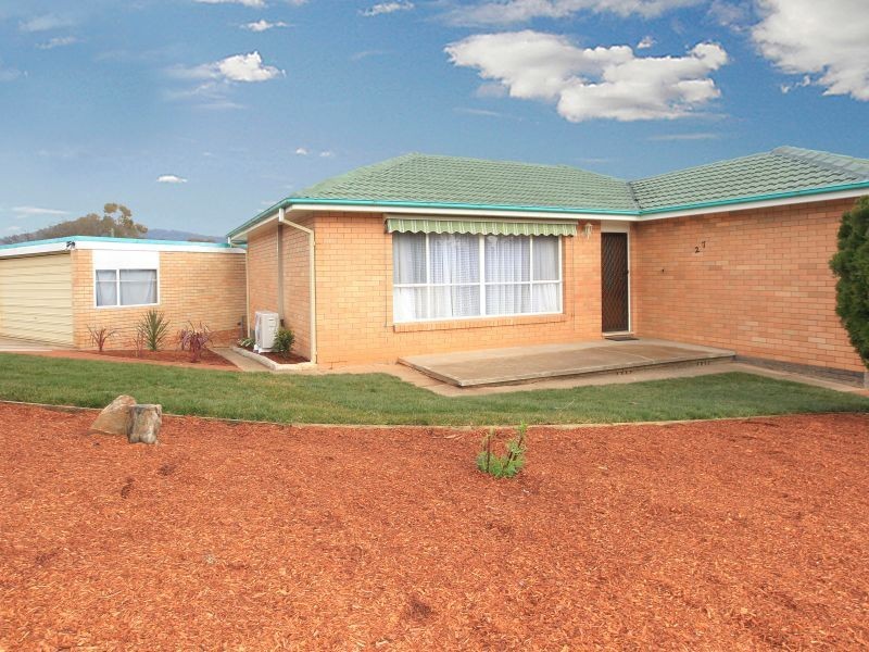 27 Charles Street, Queanbeyan NSW 2620