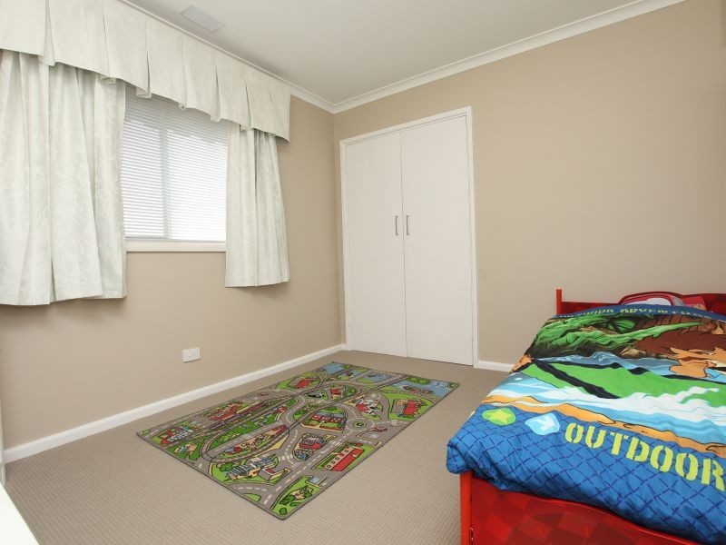 27 Charles Street, Queanbeyan NSW 2620