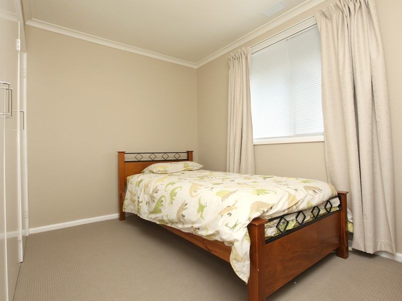 27 Charles Street, Queanbeyan NSW 2620