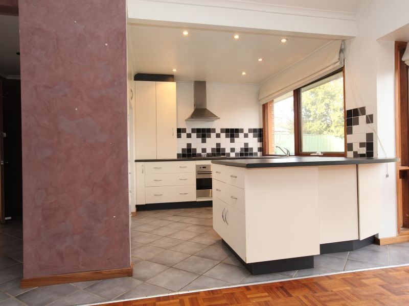 17 Falkiner Place, Macarthur ACT 2904