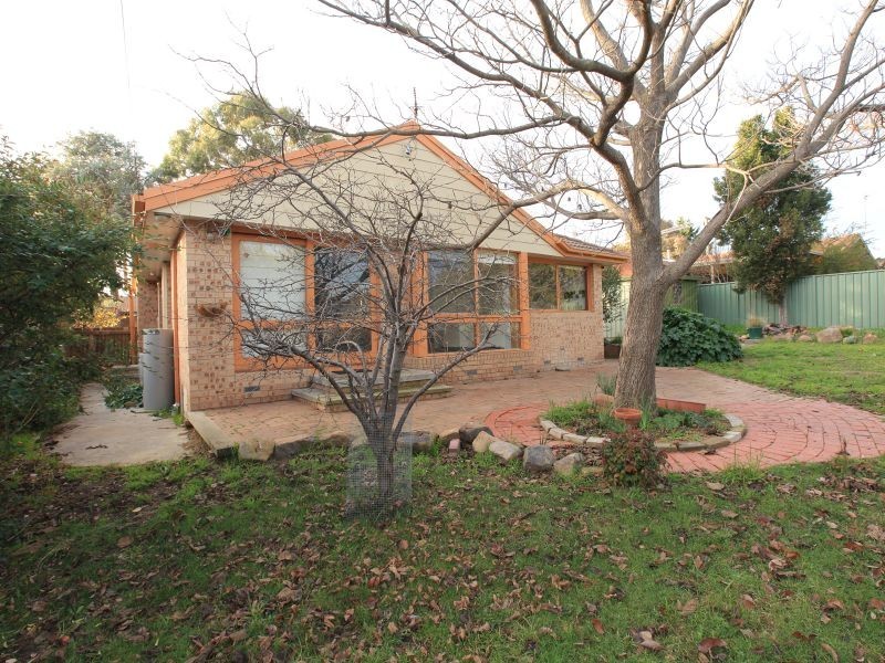 17 Falkiner Place, Macarthur ACT 2904