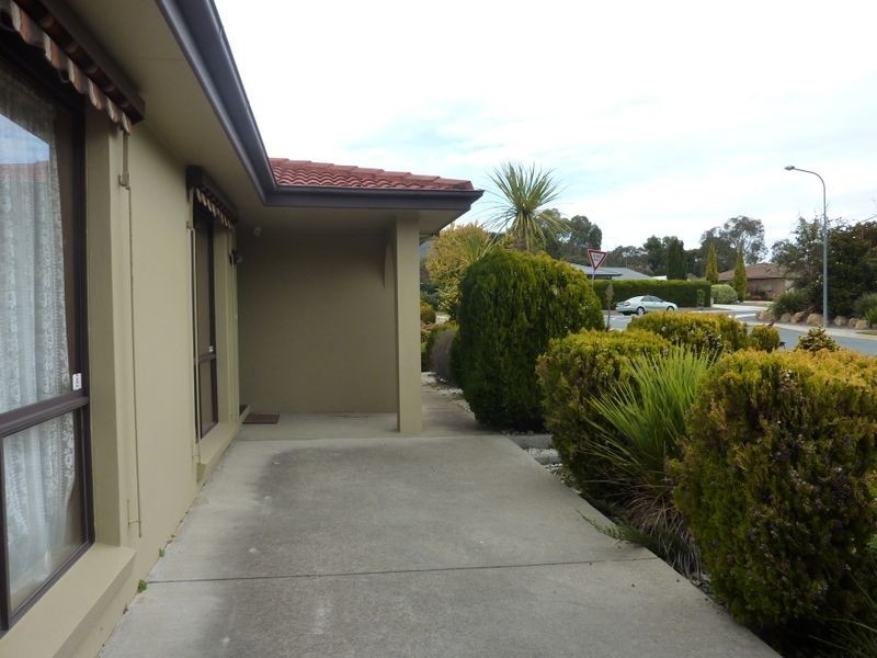 2 Emily Bulcock Crescent, Gilmore ACT 2905