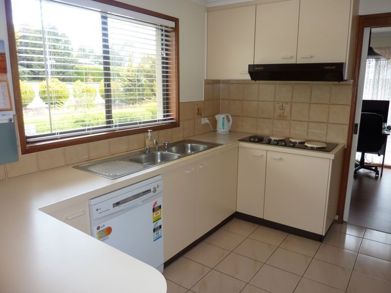 2 Emily Bulcock Crescent, Gilmore ACT 2905