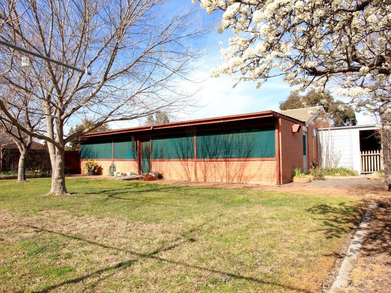 2 Werriwa Crescent, Isabella Plains ACT 2905