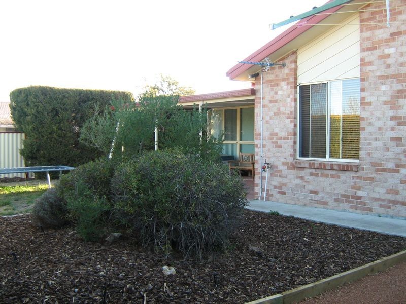 33 Hallstrom Circuit, Monash ACT 2904
