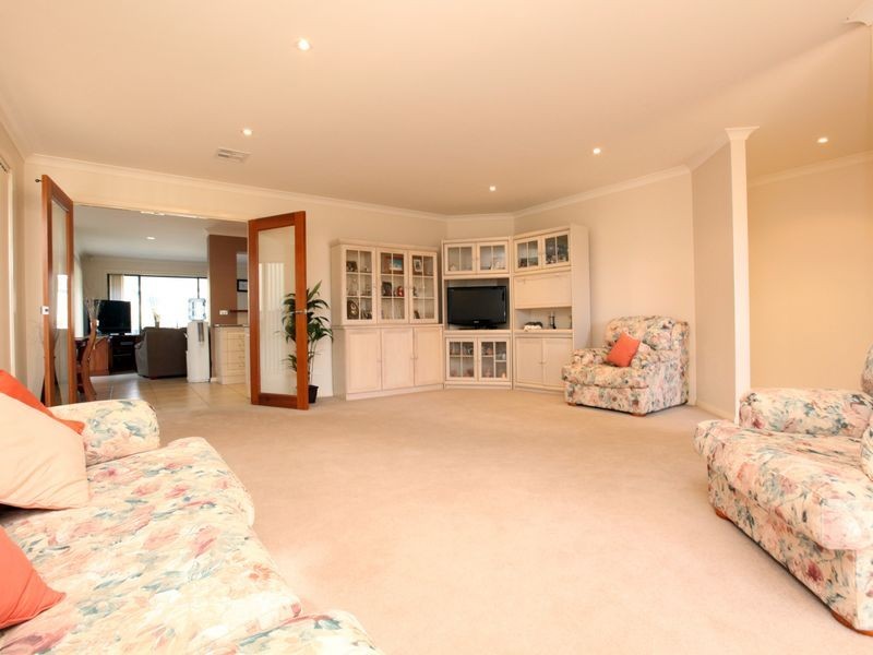 155 Barracks Flat Drive, Queanbeyan NSW 2620