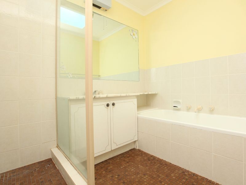 17 Castley Circuit, Kambah ACT 2902