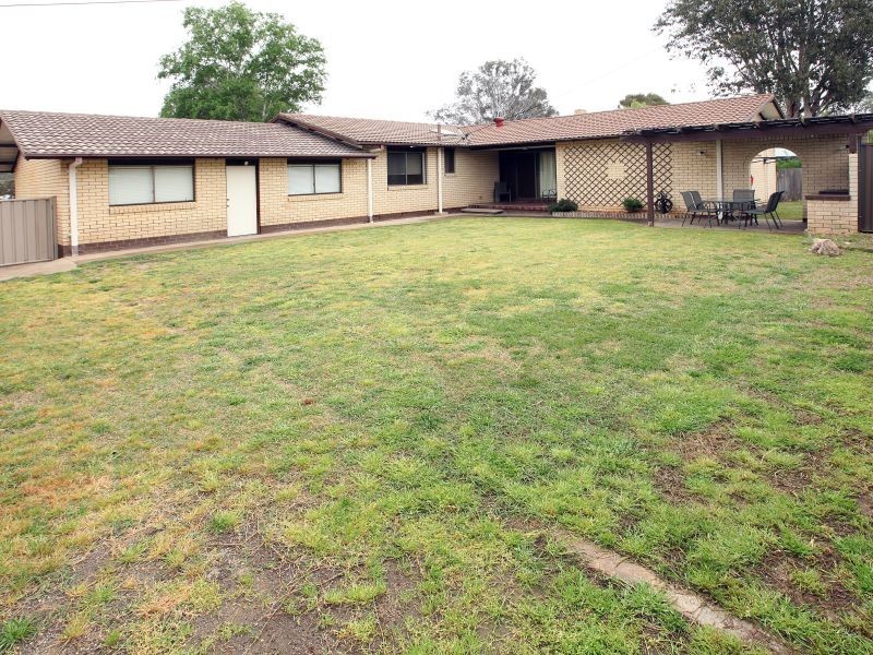 17 Castley Circuit, Kambah ACT 2902