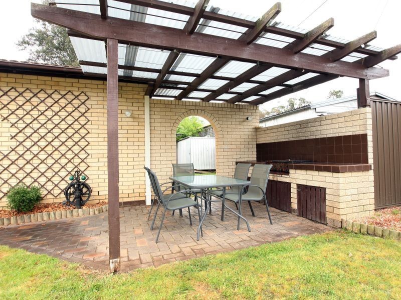 17 Castley Circuit, Kambah ACT 2902