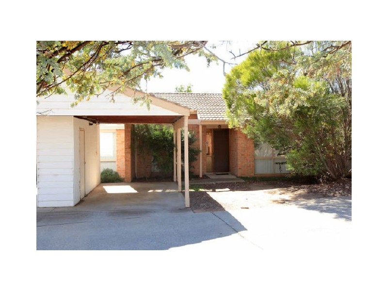 1/24 Beazley Crescent, Calwell ACT 2905