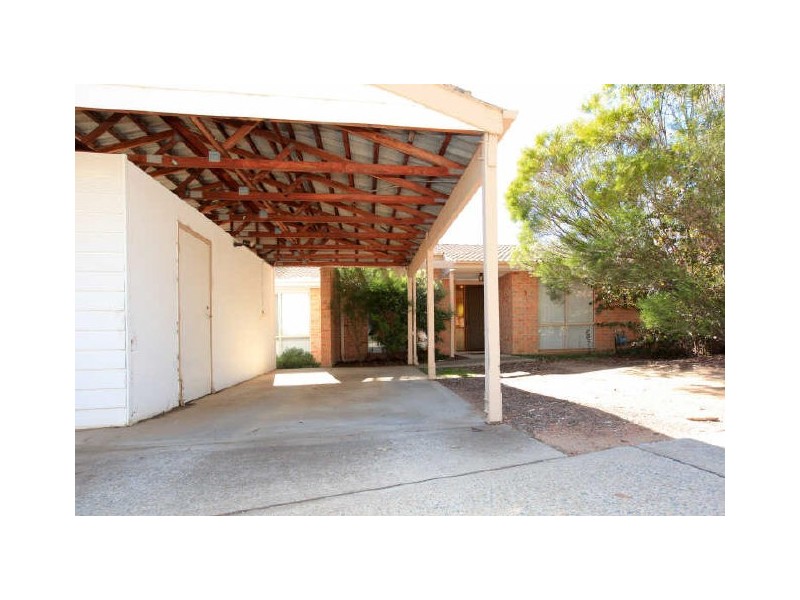 1/24 Beazley Crescent, Calwell ACT 2905