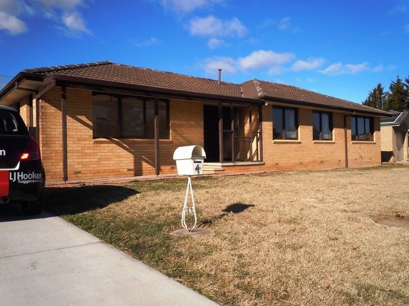 4 Ahern Place, Monash ACT 2904