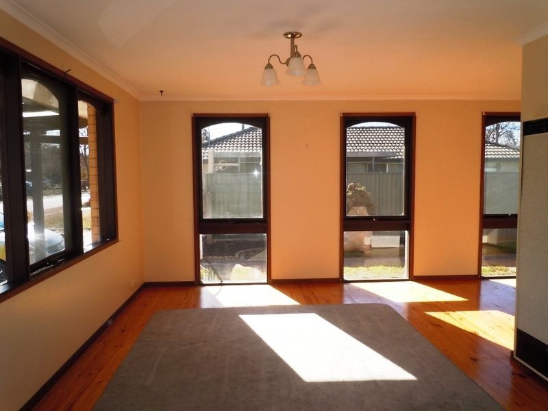 4 Ahern Place, Monash ACT 2904