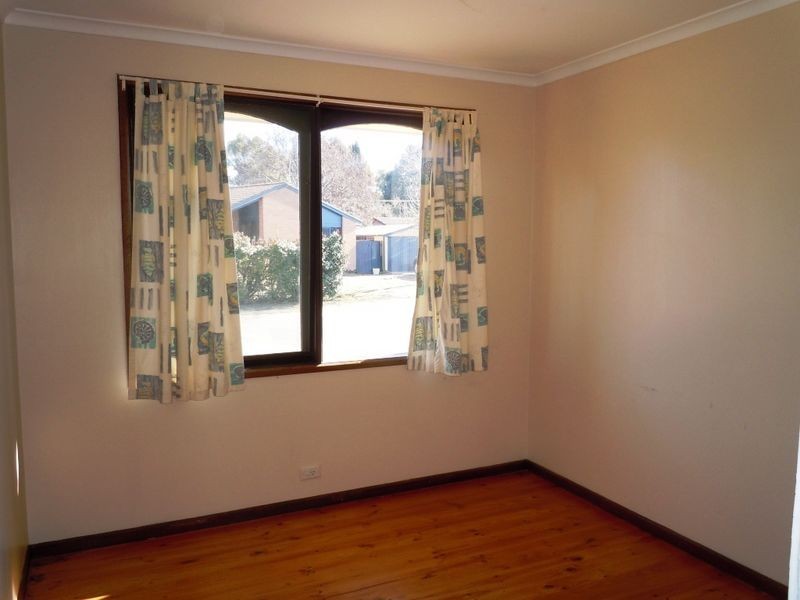 4 Ahern Place, Monash ACT 2904