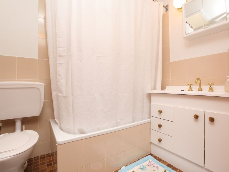 2/24 Booth Street, Queanbeyan NSW 2620