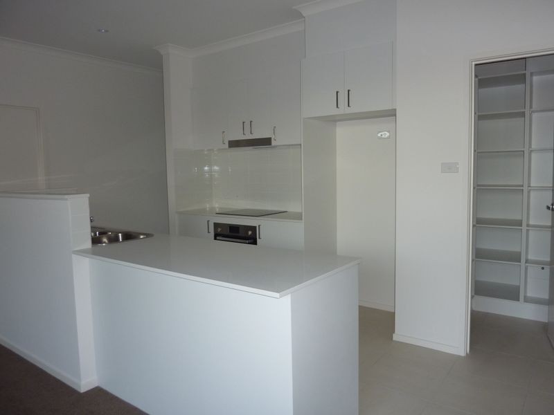 10/10 Helpmann Street, Bonython ACT 2905