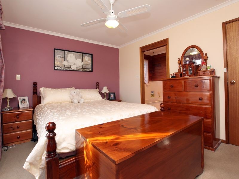 38 Beazley Crescent, Calwell ACT 2905