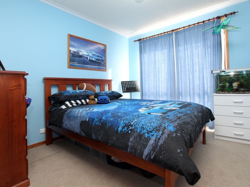 38 Beazley Crescent, Calwell ACT 2905